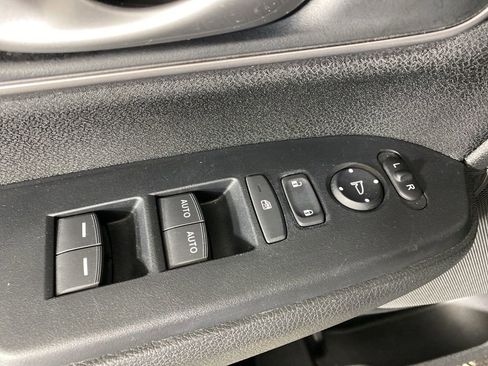 Used 2022 Honda CR-V EX image 25