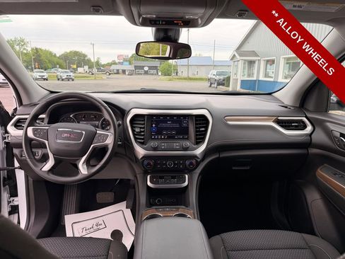 Used 2023 GMC Acadia SLE w/ Driver Convenience Package AWD/4WD image 17