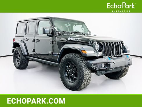 Used 2023 Jeep Wrangler Unlimited w/ 8.4" Radio Group AWD/4WD image 1