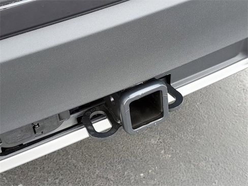 New 2026 Ford Explorer Active w/ Active Comfort Package image 8