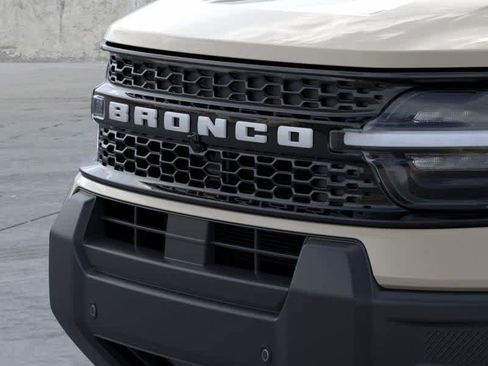New 2025 Ford Bronco Sport Outer Banks w/ Outer Banks Tech Package+ image 17