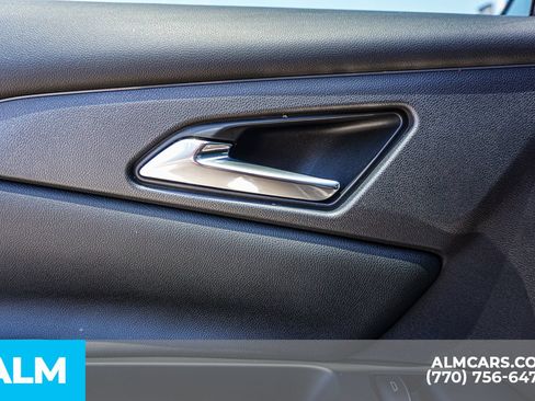 Used 2024 Chevrolet Traverse RS AWD/4WD image 61
