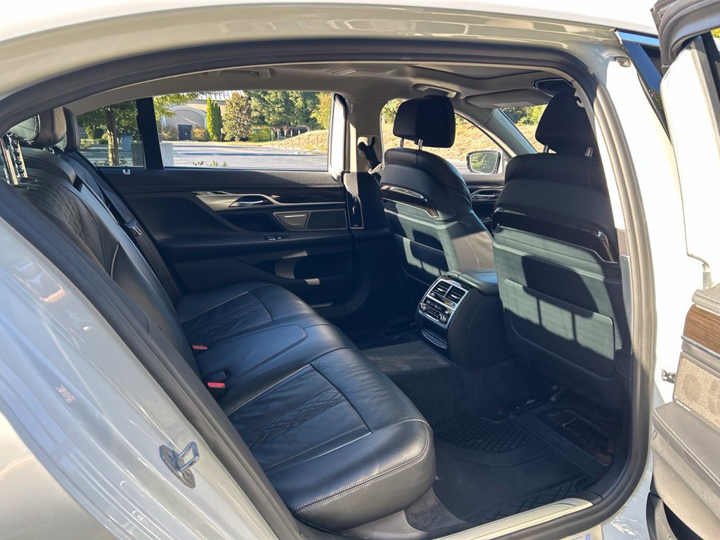 Used 2020 BMW 740i RWD image 52