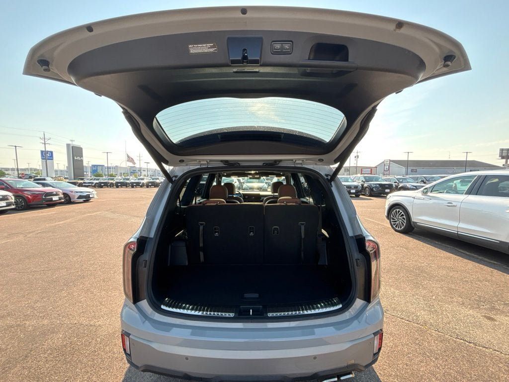 Used 2023 Kia Telluride SX Prestige X-Line AWD/4WD image 34