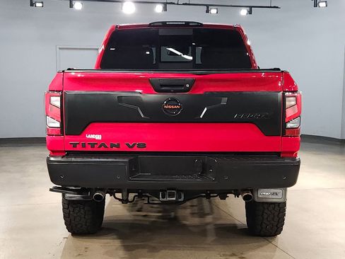 Used 2021 Nissan Titan PRO-4X w/ Pro-4x Convenience Package AWD/4WD image 6
