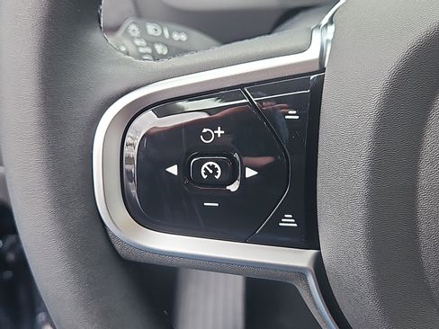 New 2026 Volvo XC90 B6 Ultra w/ Protection Package Premier image 17