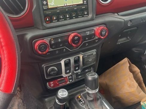 Used 2021 Jeep Wrangler Rubicon image 4