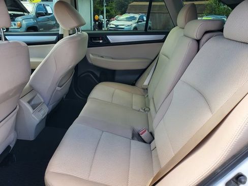 Used 2018 Subaru Outback 2.5i Premium AWD/4WD image 20