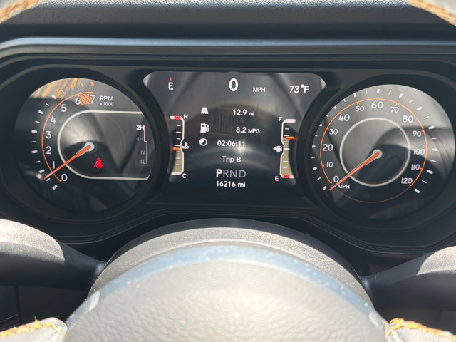 Used 2024 Jeep Wrangler Unlimited Sahara AWD/4WD image 31