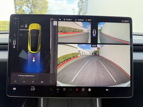 Used 2026 Tesla Model Y Long Range RWD image 17