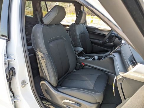 New 2026 Jeep Grand Cherokee L 2WD image 50