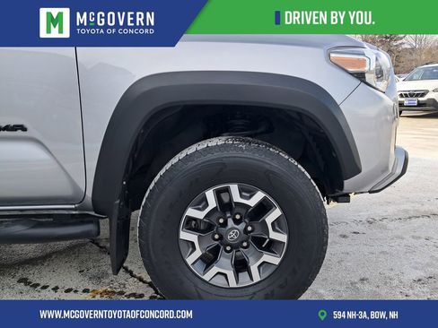 Used 2021 Toyota Tacoma TRD Off-Road w/ Technology Package image 9