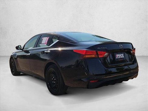 Used 2023 Nissan Altima 2.5 S FWD image 8
