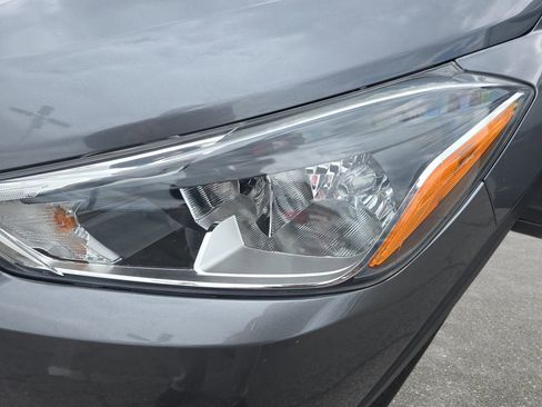 Used 2018 Nissan Kicks S FWD image 27