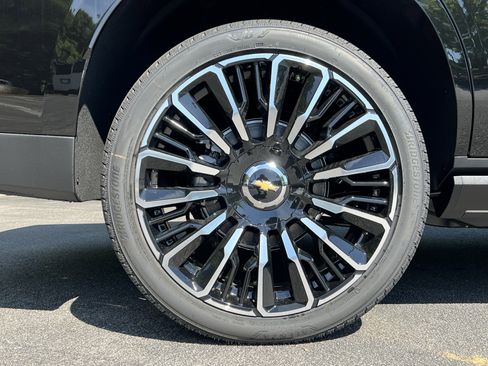 New 2026 Chevrolet Tahoe High Country AWD/4WD image 41