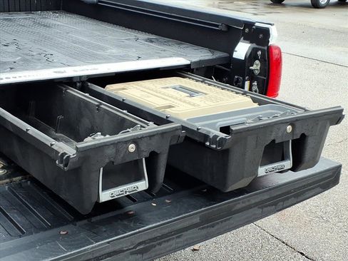 Used 2016 Toyota Tacoma SR w/ SR Convenience Package image 28