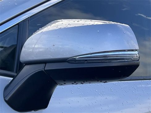 Used 2025 Toyota RAV4 XLE Premium image 42