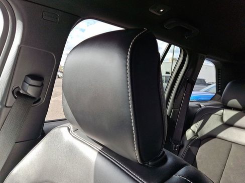 Used 2023 Jeep Grand Cherokee Altitude AWD/4WD image 18