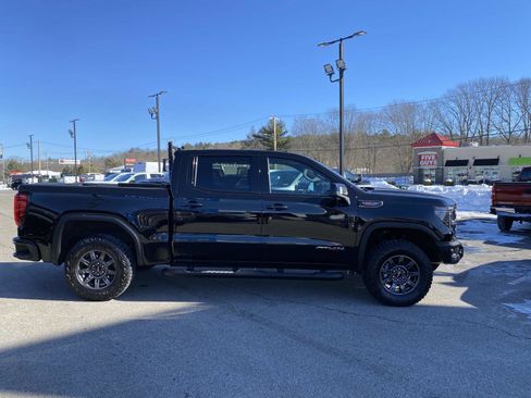 Used 2024 GMC Sierra 1500 AT4X image 8