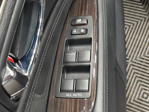 Used 2013 Lexus LS 460 AWD w/ Comfort Pkg image 52