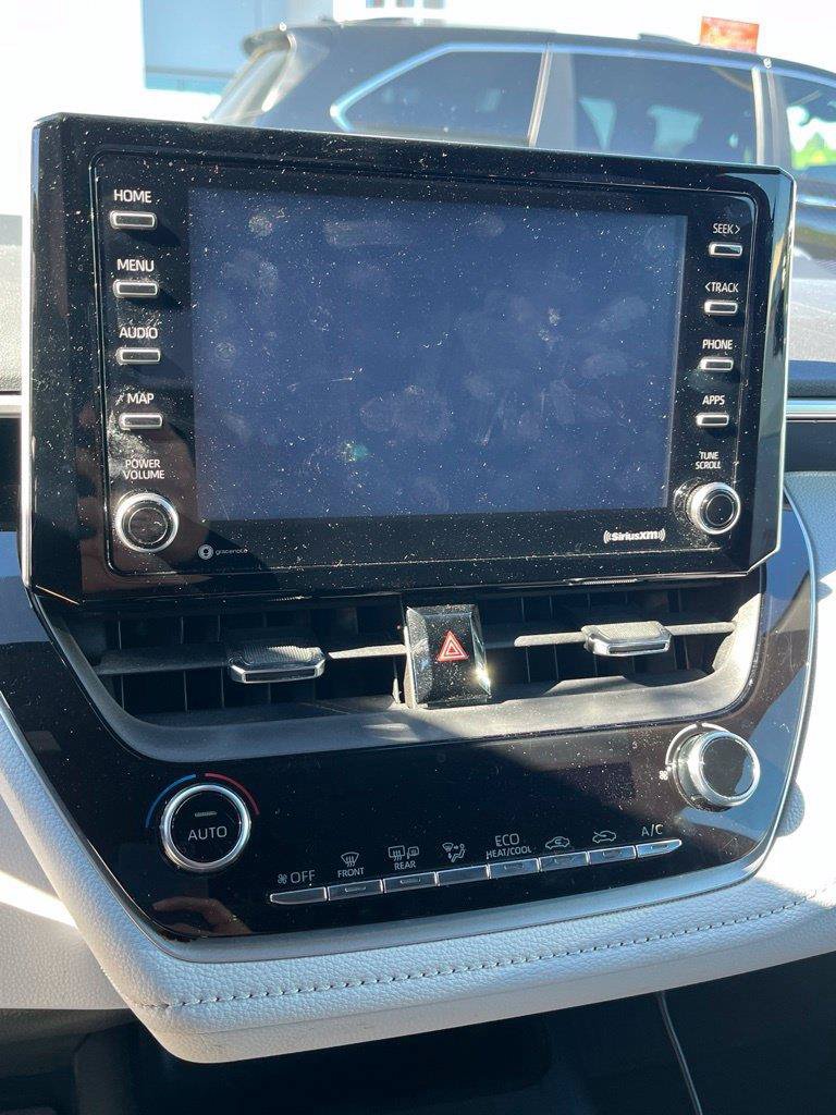 Used 2021 Toyota Corolla SE FWD image 5