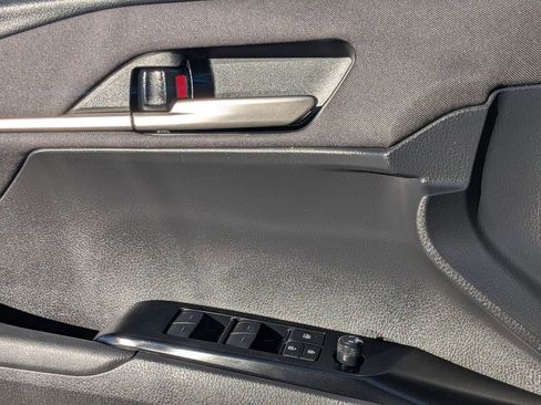 Used 2025 Toyota Camry LE image 17