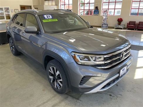 Used 2021 Volkswagen Atlas Cross Sport SE AWD/4WD image 2