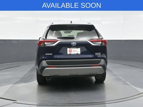 Used 2022 Toyota RAV4 Limited AWD/4WD image 6
