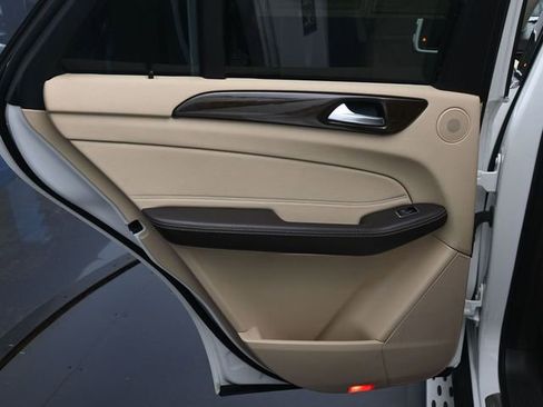 Used 2018 Mercedes-Benz GLE 350 image 23