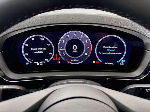 New 2026 Porsche Cayenne Coupe AWD/4WD image 16