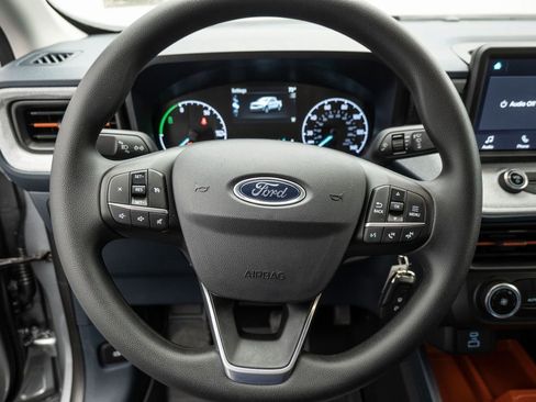 Used 2024 Ford Maverick XLT image 11