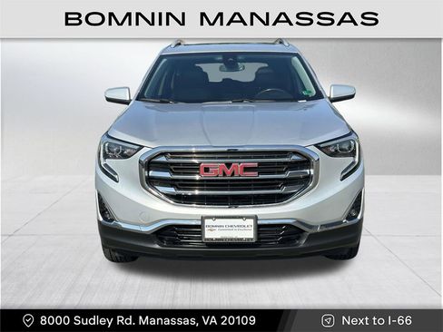 Used 2019 GMC Terrain SLT w/ Preferred Package image 2