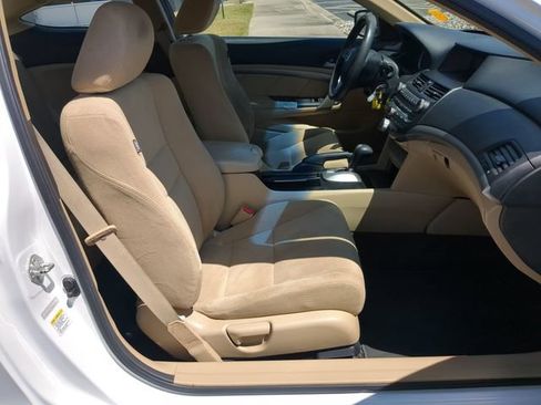 Used 2011 Honda Accord EX image 30