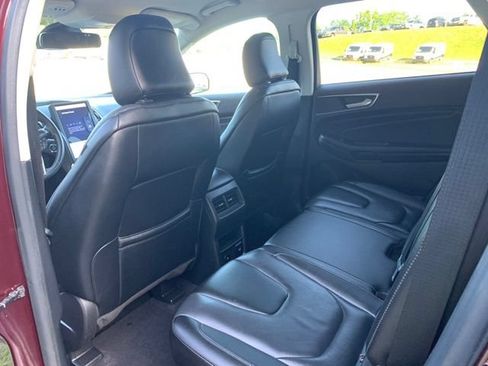 Certified 2022 Ford Edge Titanium AWD/4WD image 18