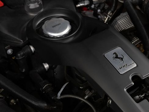 Used 2018 Ferrari 488 Spider image 23