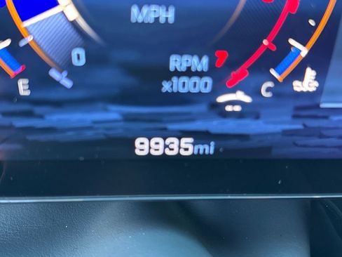 Used 2025 Chevrolet Suburban LS image 24