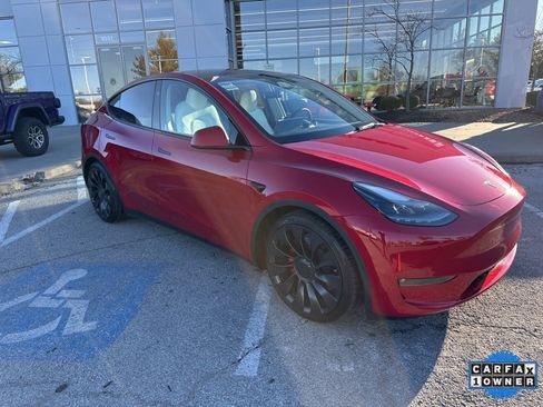 Used 2023 Tesla Model Y Performance image 37