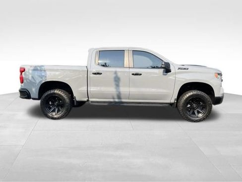Used 2024 Chevrolet Silverado 1500 LT Trail Boss w/ Convenience Package II AWD/4WD image 6