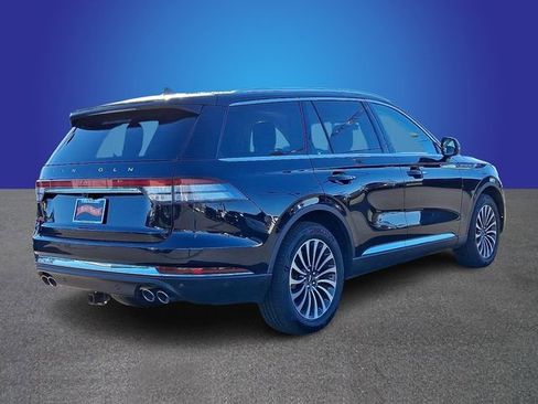 Used 2023 Lincoln Aviator AWD w/ Premium Package image 4