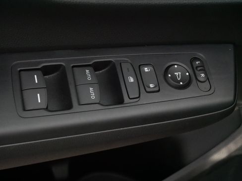 Used 2026 Honda CR-V TrailSport image 19