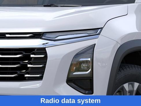 New 2026 Chevrolet Equinox LT w/ Convenience Package II FWD image 11