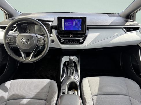 Used 2025 Toyota Corolla SE w/ Convenience Package image 25