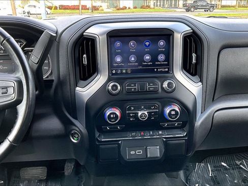 Used 2022 GMC Sierra 1500 SLE AWD/4WD image 8