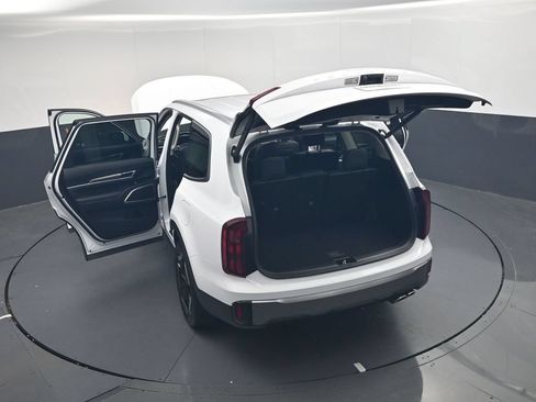 Used 2025 Kia Telluride S FWD image 52