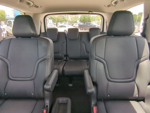Used 2025 INFINITI QX80 Pure w/ Cargo Package AWD/4WD image 23