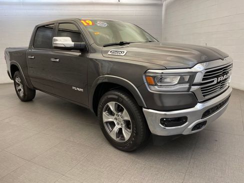 Used 2019 RAM 1500 Laramie AWD/4WD image 12