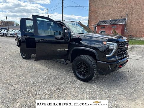 Used 2025 Chevrolet Silverado 2500 ZR2 AWD/4WD image 35
