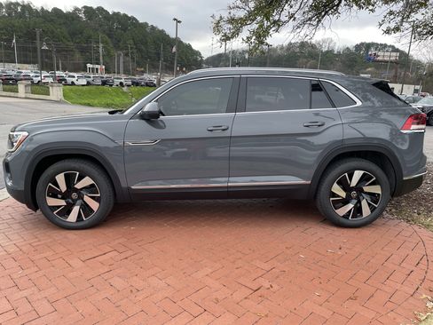 New 2026 Volkswagen Atlas Cross Sport SEL AWD/4WD image 7