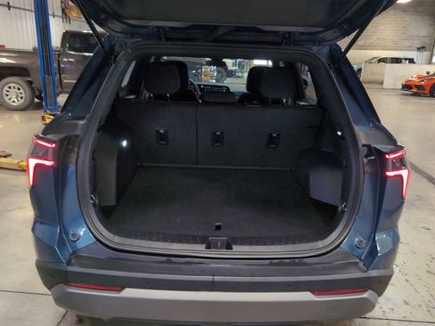 Used 2025 Chevrolet Equinox LT image 25