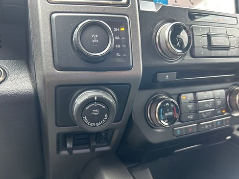 Used 2018 Ford F150 Raptor w/ Equipment Group 802A Luxury image 22